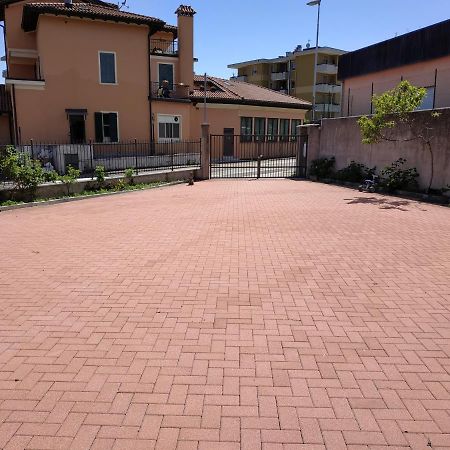 ヴェルバーニアCasa Marinaアパートメント エクステリア 写真